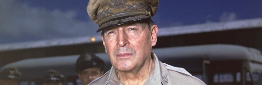Douglas-MacArthur-Hero-H